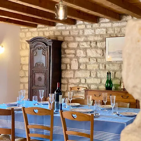 Maison De 14 Pers, 6 Chambres, Piscine Avec Vue Panoramique D'exception, Pour Ponts Et Casa de Férias