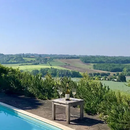Casa de Férias Maison De 14 Pers, 6 Chambres, Piscine Avec Vue Panoramique D'exception, Pour Ponts Et Saint-Martial-de-Mirambeau